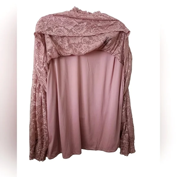 NWT  CABLE & GAUGE TOP - Picture 3 of 5